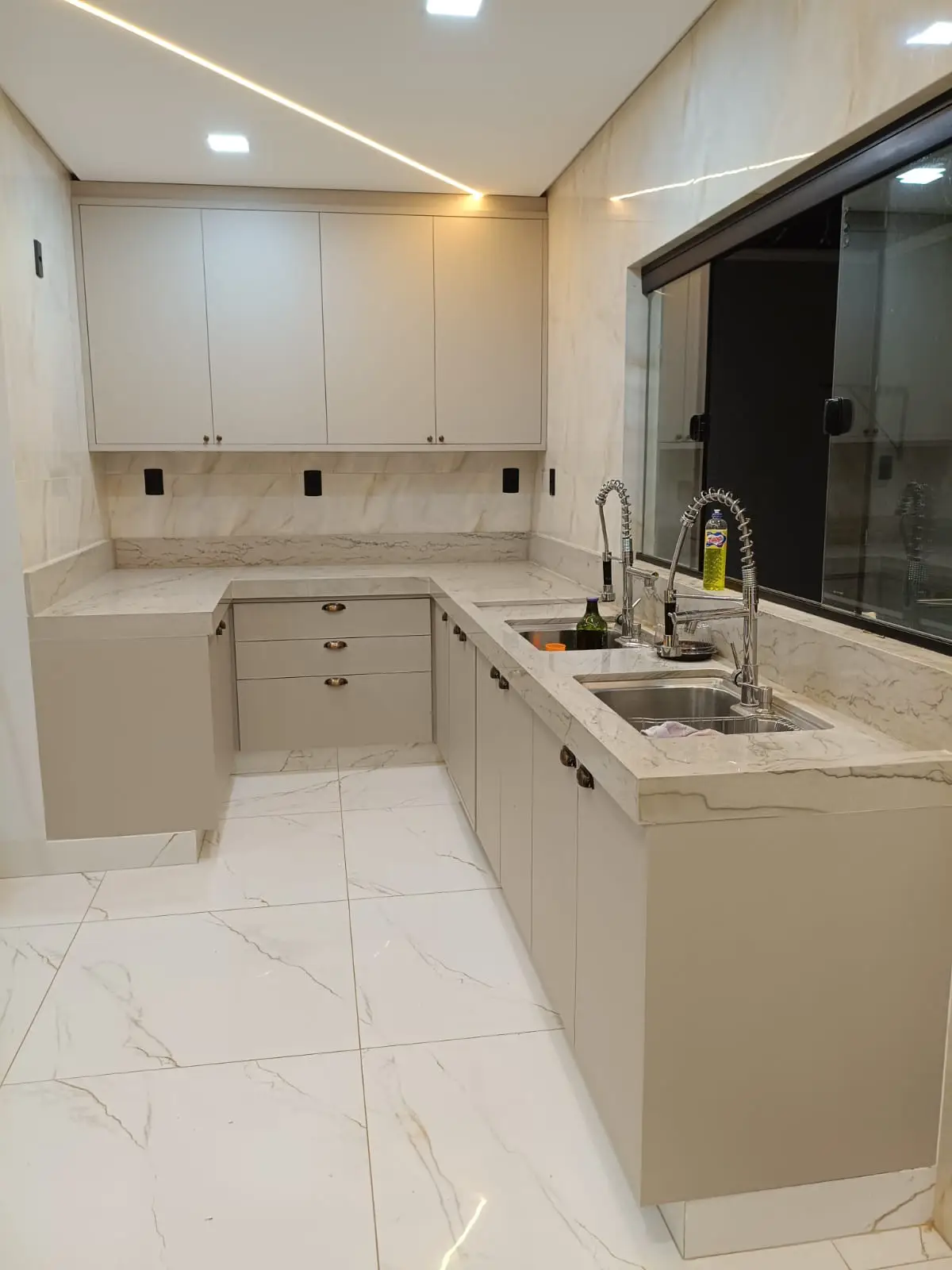 Cozinha planejada de alto padrão