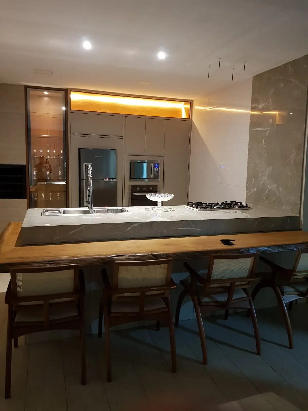 Cozinha planejada luxo